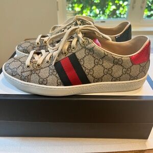 Gucci sneakers